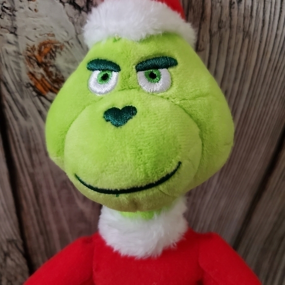 The Grinch Bundle 12" New in Packaging - Picture 12 of 12